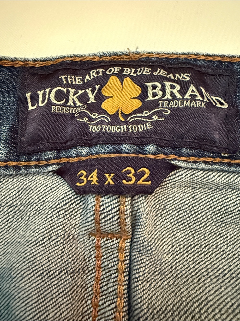 Lucky Brand 221 Straight Jeans - Picture 2 of 6